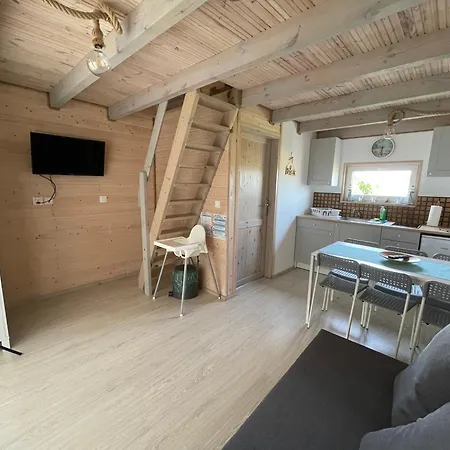 Zuzanna 山林小屋 *