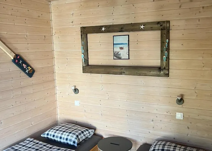 بيت خشبي Zuzanna Mieroszyno