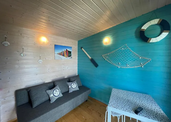 Zuzanna بيت خشبي