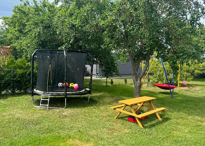 بيت خشبي Zuzanna Mieroszyno